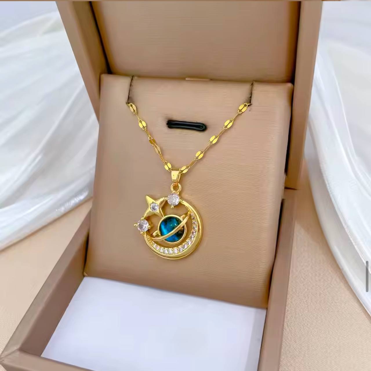 18K Gold Diamond Light Luxury Space Planet Star Series Necklace for Women Gold Color Planet Moon Astronaut Pendant Necklaces Jewelry Gifts